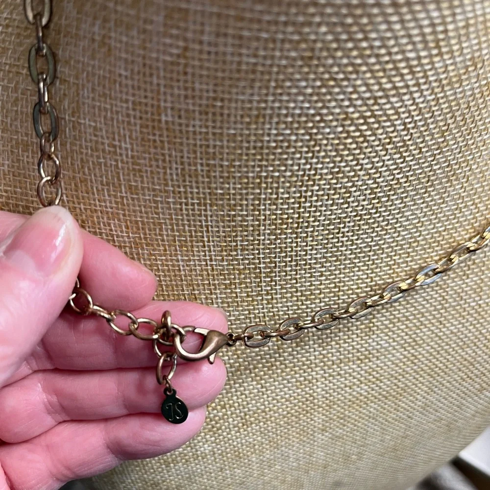 Teal Crystal glass and gold necklace - Picture 2 of 6